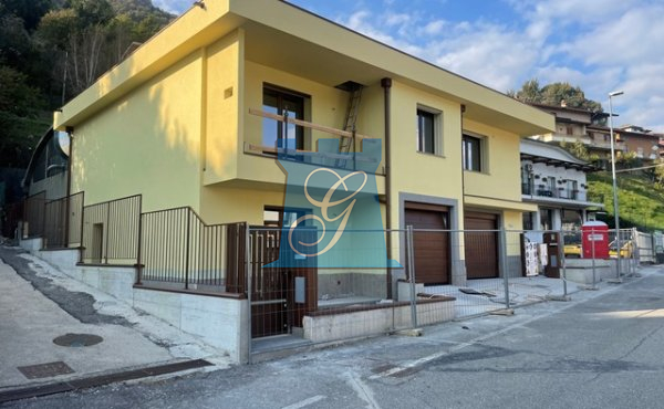 Nuovissimo trilocale posto su due livelli in casetta bifamiliare 