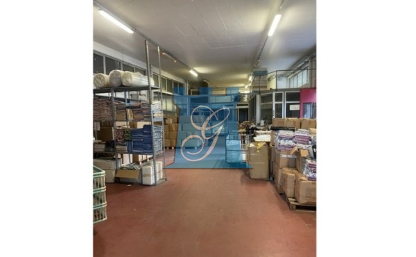 Laboratorio di 300 mq 
